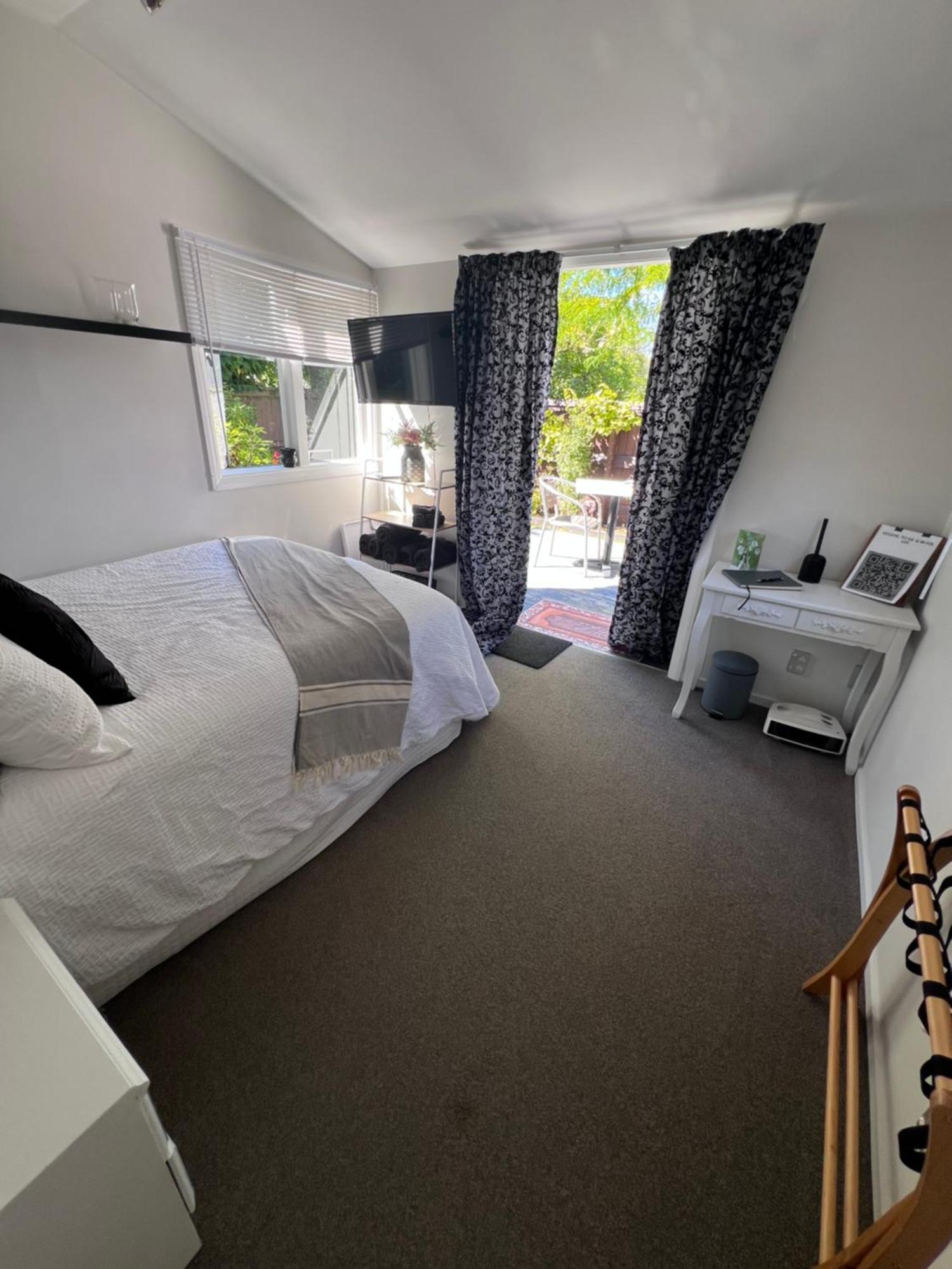 Gorgeous Villa, 7 Minutes From Airport 基督城 外观 照片